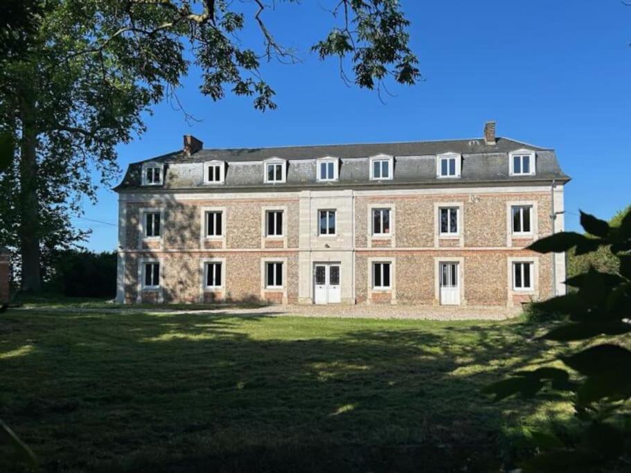 Gite Au Haras La Belle Emanville Exteriör bild