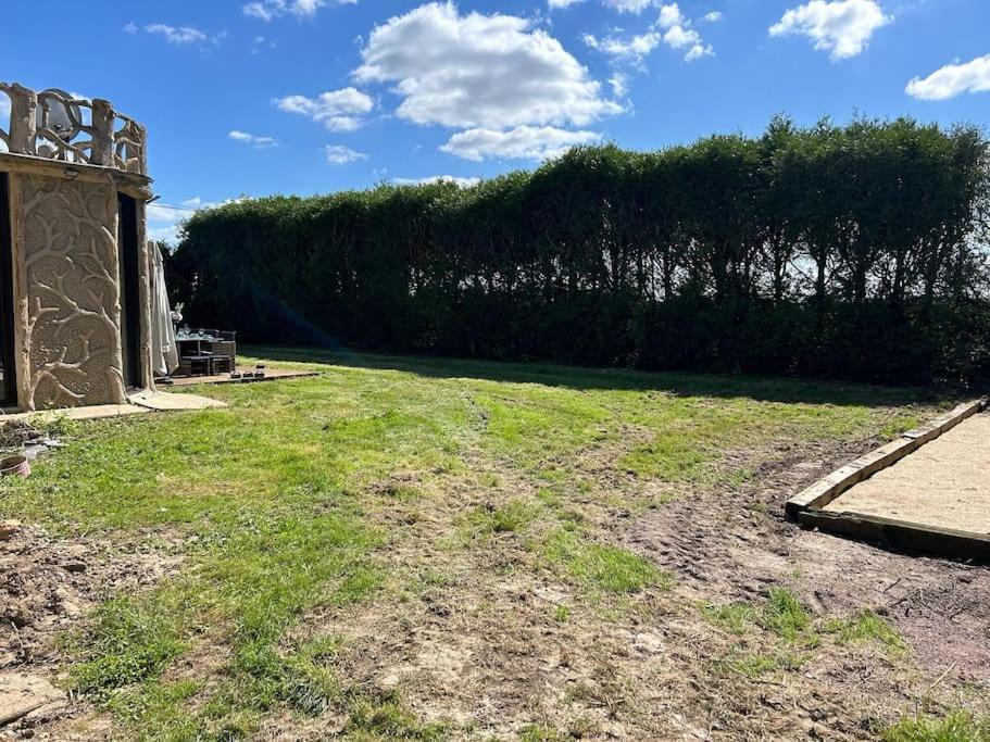 Gite Au Haras La Belle Emanville Exteriör bild